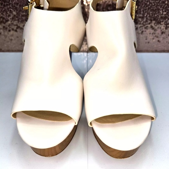 Michael Kors Josephine Wedge Sandals Heels 7M Cream Open Toe W/Buckle - Picture 3 of 10